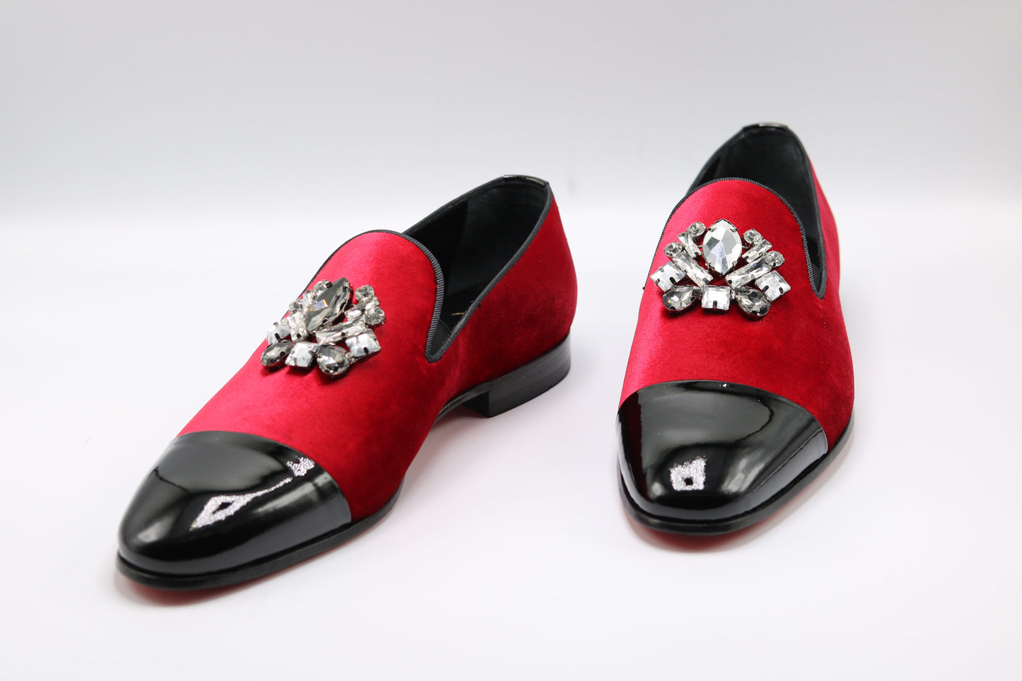 OGLAC LUXURY VELVET SLIPPERS